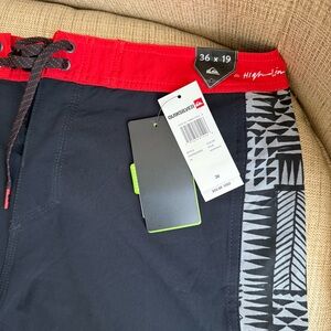 NWT Quicksilver Boardshorts Size 36